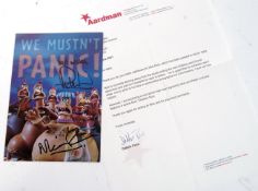 RARE CHICKEN RUN PROMOTIONAL CARD SIGNED BY CREATORS