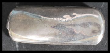 Golfing / Golf interest: An early 20th century silver hallmarked glasses spectacles case by Mappin