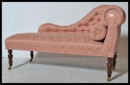 A good quality Victorian style mahogany chaise longue of small proportions - end of bed chaise.