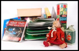 ASSORTED VINTAGE TOYS AND GAMES