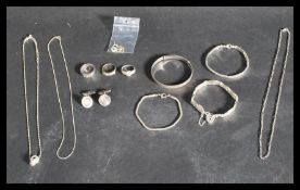 A good collection of silver jewellery items to include rings, bracelets etc please refer to images