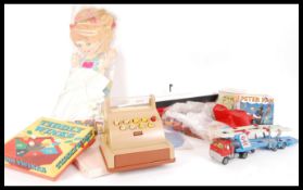 ASSORTED COLLECTION OF TOYS AND GAMES