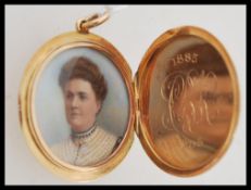 An early 20th century gold