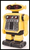VINTAGE CAPRICE MADE I-R-1-2 MS STARROID ROBOT AM RADIO