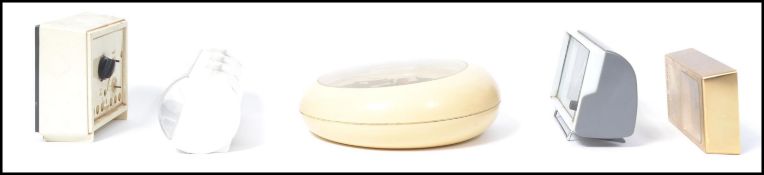 A collection of five retro vintage 20th Century wa