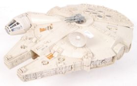 VINTAGE KENNER / PALITOY STAR WARS MILLENNIUM FALCON PLAYSET