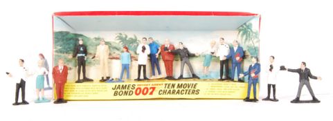 GILBERT JAMES BOND TEN MOVIE CHARACTER ACTION FIGURE SET + SPARES