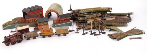 RARE EARLY ANTIQUE BING CLOCKWORK TINPLATE RAILWAY TRAIN SET