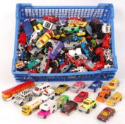 ASSORTED LOOSE VINTAGE DIECAST MODEL CARS
