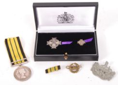 RARE KOREAN WAR GLOUCESTERSHIRE REGIMENT ELIZABETH CROSS MEDAL GROUP