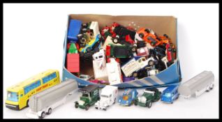 ASSORTED LOOSE SCALE DIECAST MODEL VEHICLES