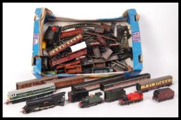 ASSORTED HORNBY , LIMA AND OTHER 00 GAUGE MODEL RAILWAY TRAINSET