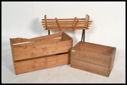 A group of vintage retro items to include a Jaffa