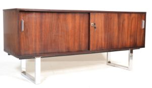 STUNNING RETRO 20TH CENTURY TEAK WOOD SIDEBOARD CREDENZA