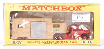 VINTAGE MATCHBOX KING SIZE K-18 HORSE VAN DIECAST MODEL