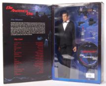 SIDESHOW COLLECTIBLES JAMES BOND 007 1/6 SCALE ACTION FIGURE