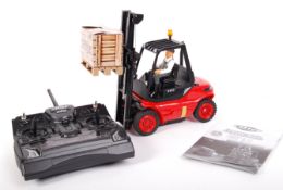 FANTASTIC CARSON MODEL SPORT LINDE H 40 D RC FORK LIFT RADIO CONTROLLED