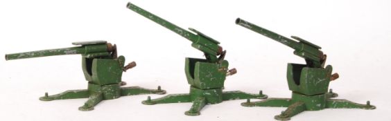 SET OF RARE VINTAGE ASTRA PHAROS FOUR-LEGGED ANTI-AIRCRAFT GUNS
