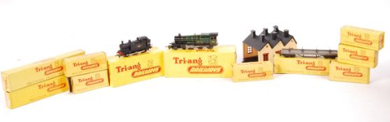VINTAGE TRIANG RAILWAYS ' TT ' GAUGE TRAINSET ITEMS