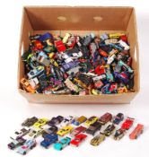 LARGE COLLECTION OF ASSORTED LOOSE DIECAST MODELS
