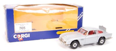ORIGINAL VINTAGE CORGI JAMES BOND ASTON MARTIN C271