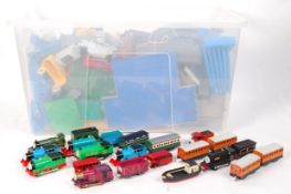 VINTAGE TOMY ' THOMAS THE TANK ENGINE ' BATTERY OPERATED TRAIN SET