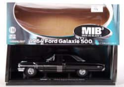 SUPERB GREENLIGHT COLLECTIBLES ' MEN IN BLACK 3 ' 1:18 SCALE DIECAST
