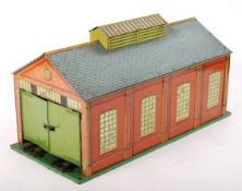 RARE VINTAGE HORNBY SERIES 0 GAUGE TINPLATE ENGINE SHED