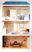 PEDIGREE MADE SINDY FURNISHED DOLLS HOUSE AND CLOTHES