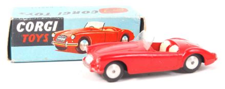 VINTAGE CORGI TOYS DIECAST MODEL 302 MGA SPORTS CAR