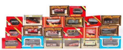 ASSORTED 00 GAUGE RAILWAY TRAINSET ROLLING STOCK WAGONS