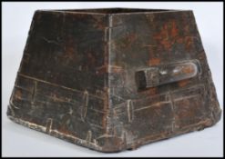 A 19th century Chinese elm box trug of tapering sq