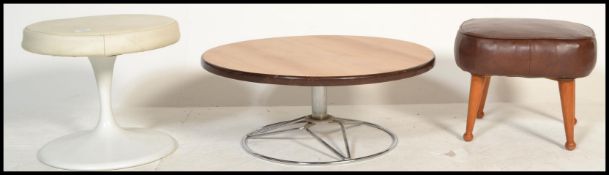 Retro 20th Century furniture to include a dressing