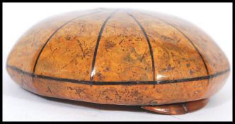 GEORGE III 19TH CENTURY FRUITWOOD JOCKEYS CAP SNUFF BOX
