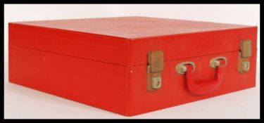 A vintage retro 20th century portable picnic set b