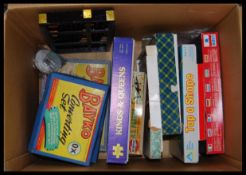 ASSORTED VINTAGE CHILDREN'S GAMES