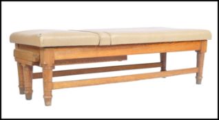 ANTIQUE VINTAGE MEDICAL DOCTORS EXAMINATION TABLE