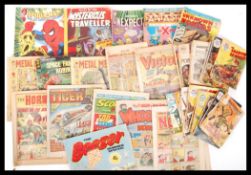 ASSORTED COLLECTION OF VINTAGE COMIC BOOKS AND MAGAZINES