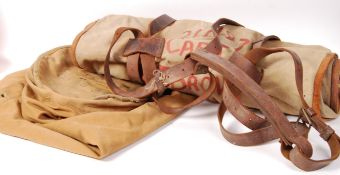 WWII SECOND WORLD WAR MILITARY CANVAS SLEEPING BAG & KIT BAG