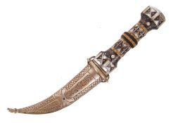 20TH CENTURY TRIBAL SYRIAN JAMBIYA DAGGER AND SCABBARD