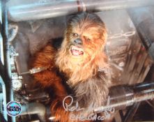 STAR WARS - PETER MAYHEW - CHEWBACCA - AUTOGRAPHED PHOTO