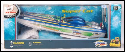 NEW BRIGHT RC RADIO CONTROLLED ' SUPER CAT ' SPEED BOAT