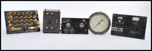 A group of vintage retro 20th century Scientific gauges and meters to include Cambridge, Leeds and