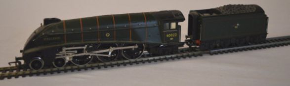 Hornby OO gauge 4-6-2 Mallard 60022 with tender
