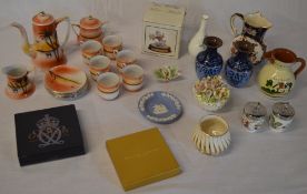 Japanese porcelain tea set, Leonardo figure,