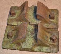 2x GWR Railway Track Chairs with 4 bolts inclusive (Please Note: not suitable for posting,