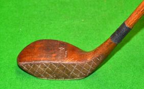 The Dint beech wood mallet socket head putter - with 