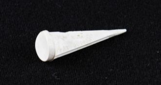 Norman Von Nida patent golf tee - white tee stamped to the stem 
