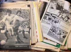Collection of Wolverhampton Wanderers newspaper/magazines cuttings, most full page size, with a good