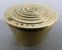 A set of Victorian troy cup weights, 2oz downwards,
